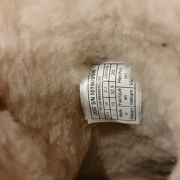 Girl Rainbow UGG boots - Picture 6 of 11